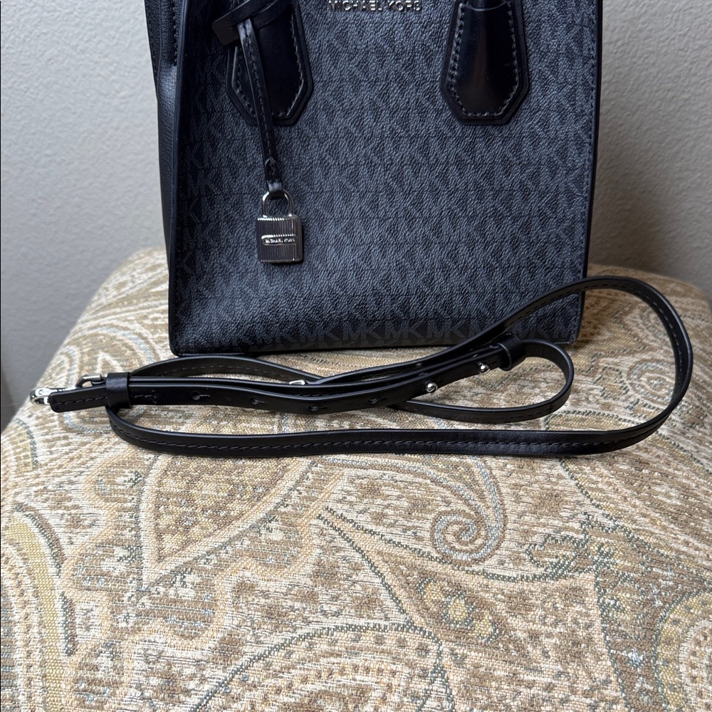 Michael Kors Dark Gray Signature Tote - Picture 16 of 16